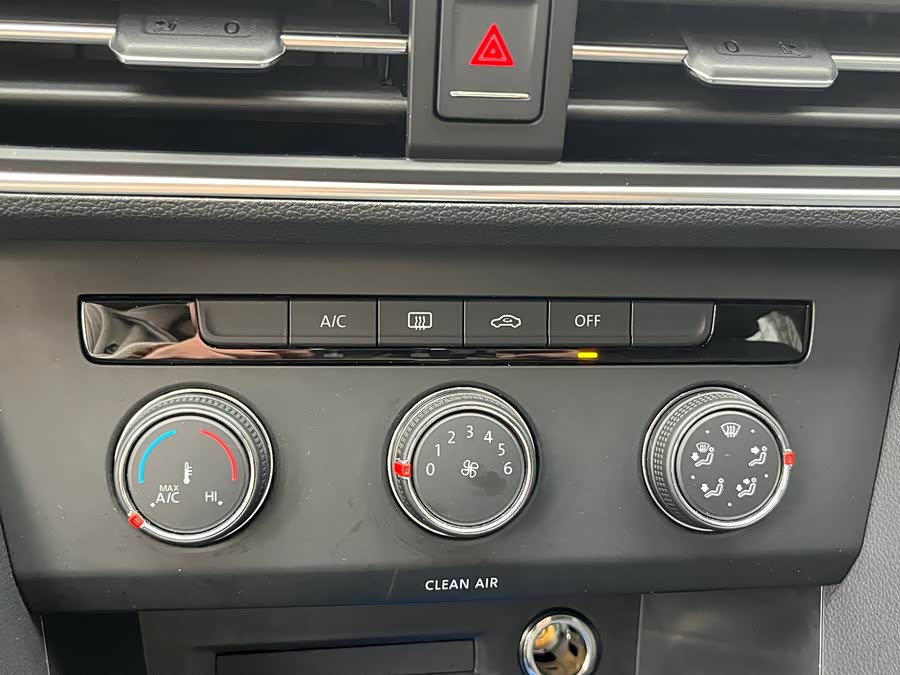 Volkswagen Tiguan L 2021 car image #15