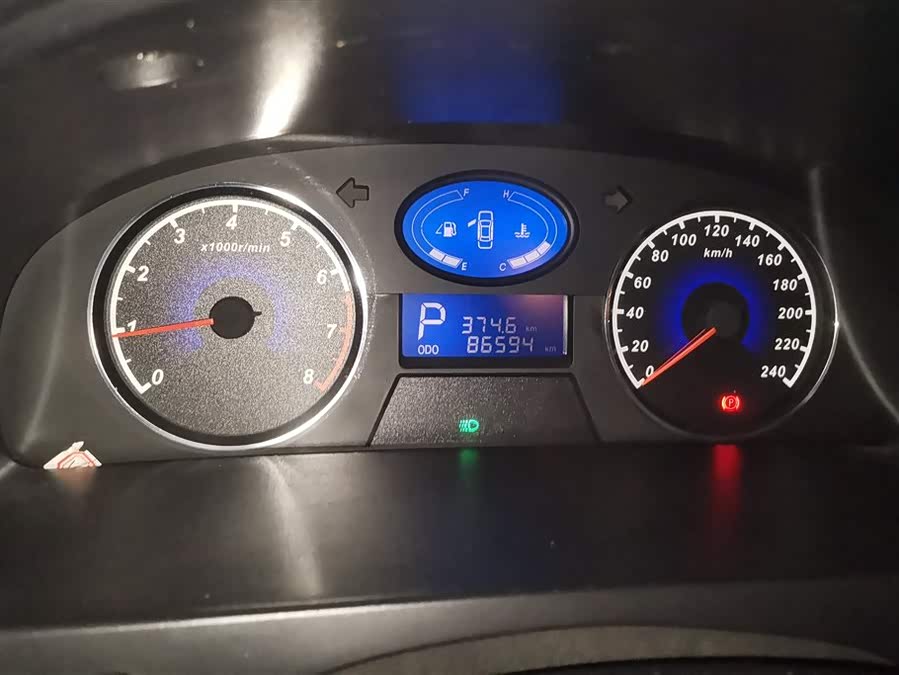 GEELY Emgrand Classic 2013 car image #15