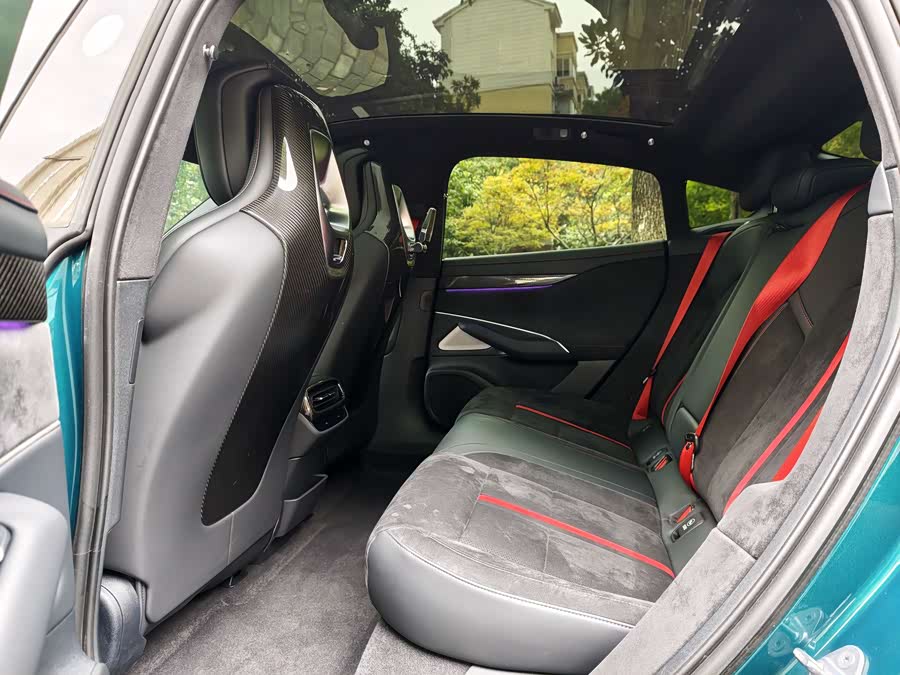 MI SU7 Ultra 2025 car image #15