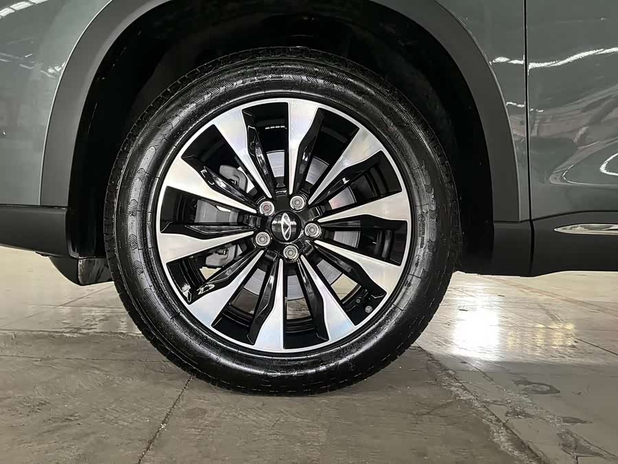 奇瑞 瑞虎8 PLUS 2025 汽车图片 #15