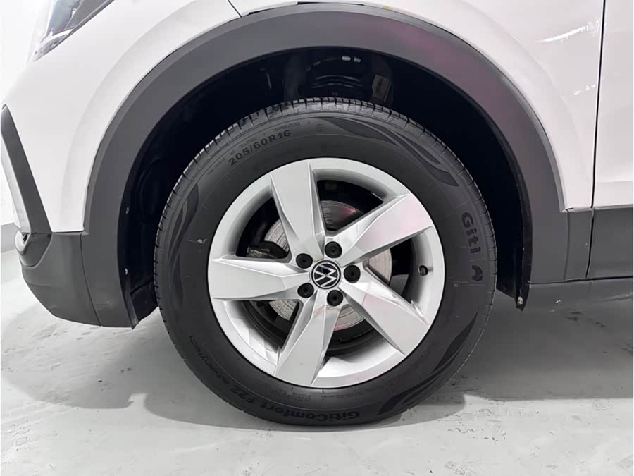 Volkswagen T-Cross 2023 car image #15