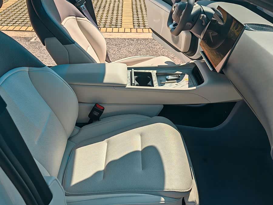 Avatr 12 2024 imagem de carro #15