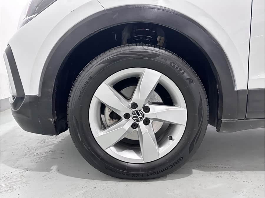 Volkswagen T-Cross 2023 car image #15