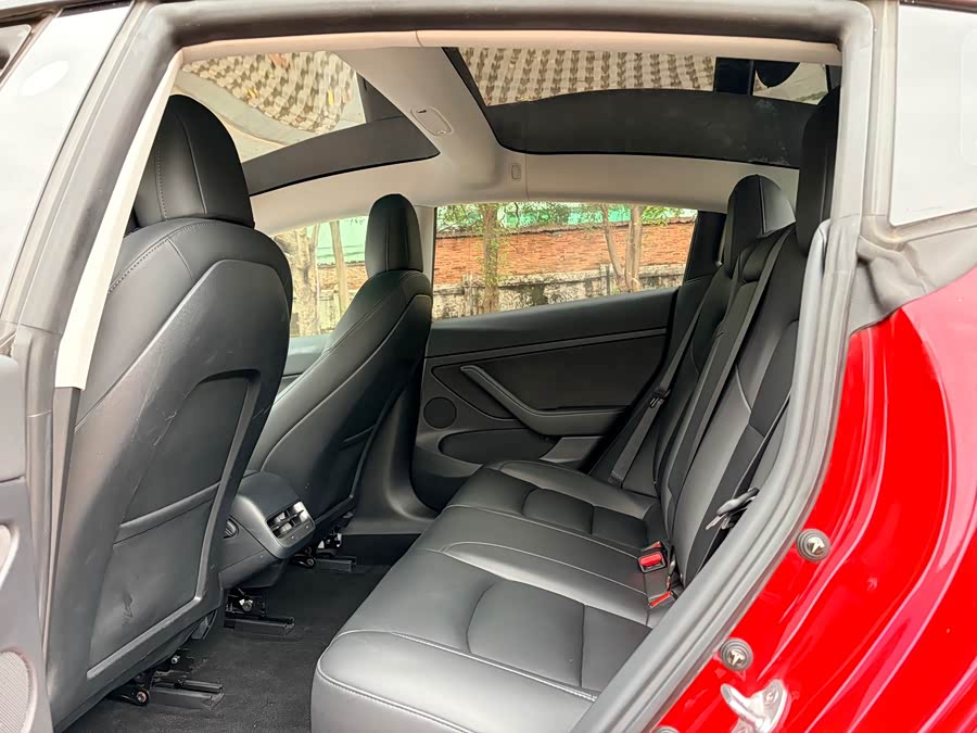 Tesla Model 3 2023 immagine di auto #15