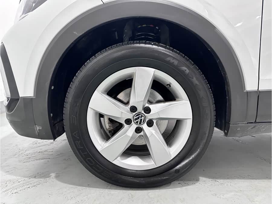Volkswagen T-Cross 2023 car image #15