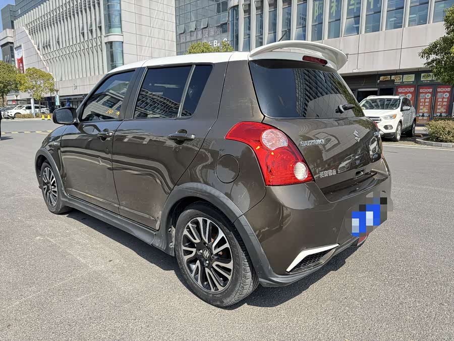 Suzuki Swift 2015 car image #15