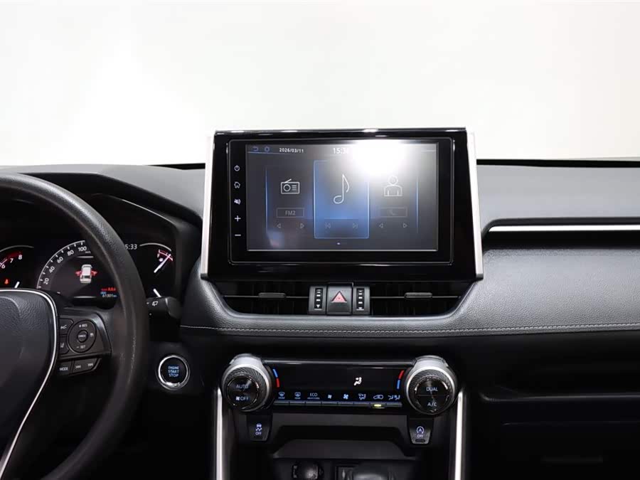 Toyota RAV4 2019 car image #15