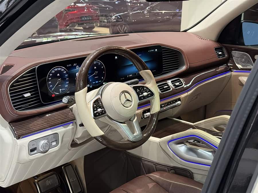 Mercedes-Benz Maybach GLS 2021 car image #15