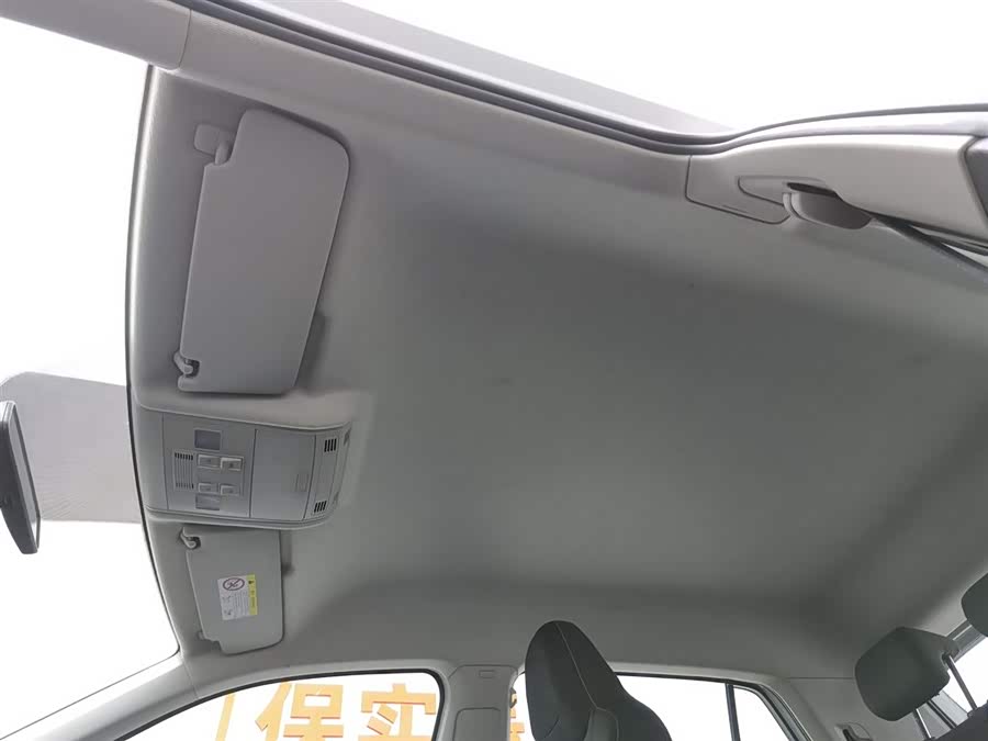 Volkswagen T-Cross 2019 immagine di auto #15