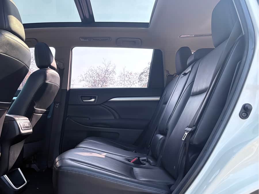 Toyota Highlander 2015 image de voiture #15