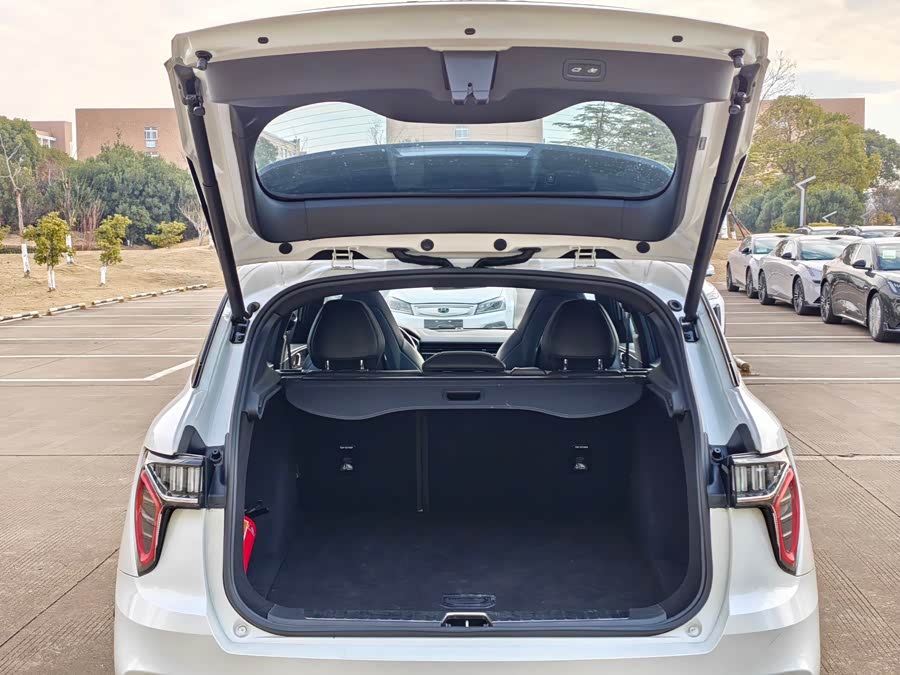 Lynk & Co 01 EM-P 2023 car image #15
