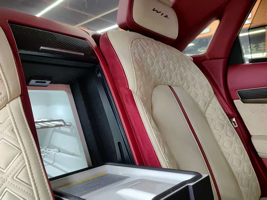 Audi A8 2011 imagen de coche #15