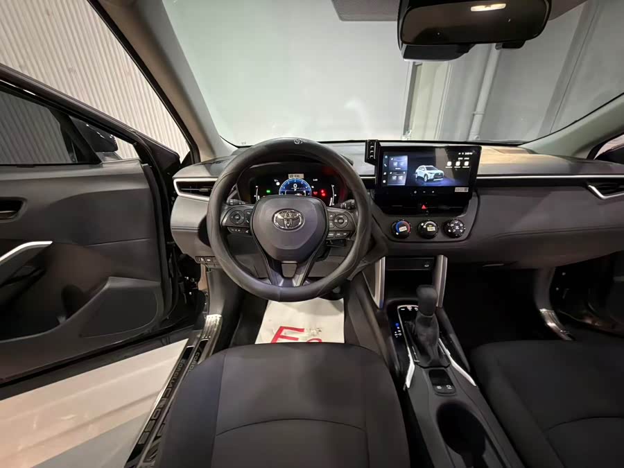 Toyota Corolla Cross 2025 car image #15
