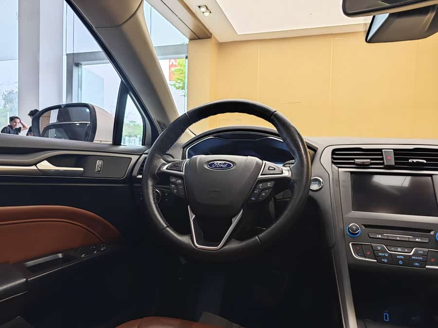 Ford Mondeo 2018 imagem de carro #15