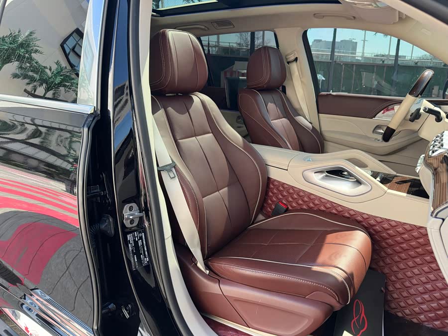 Mercedes-Benz Maybach GLS 2022 car image #15