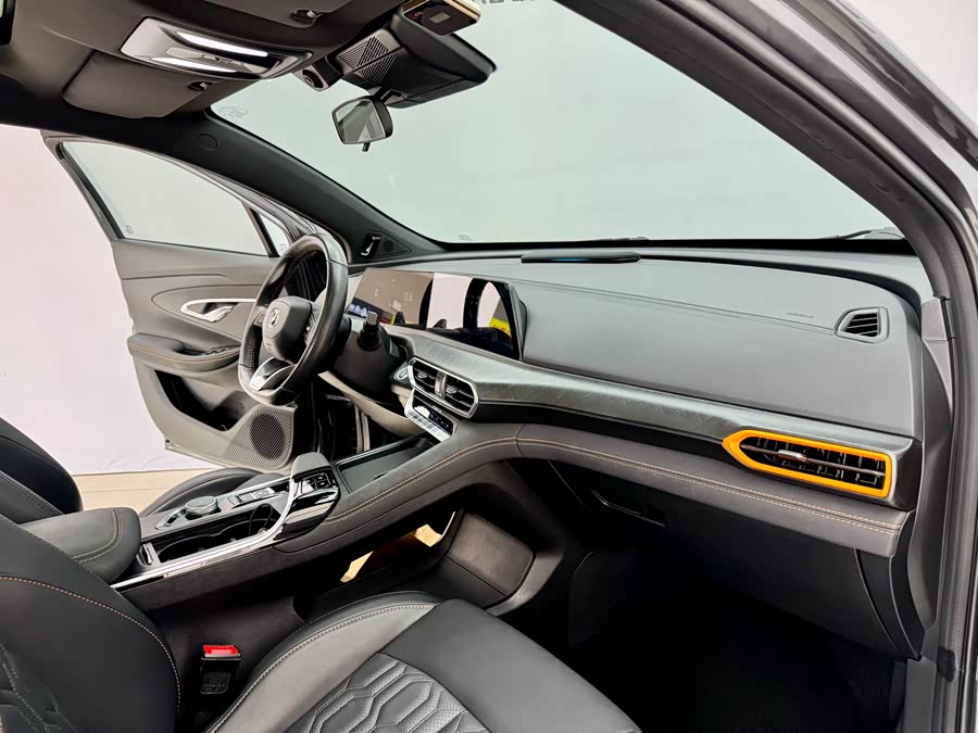 Changan UNI-T 2022 car image #15