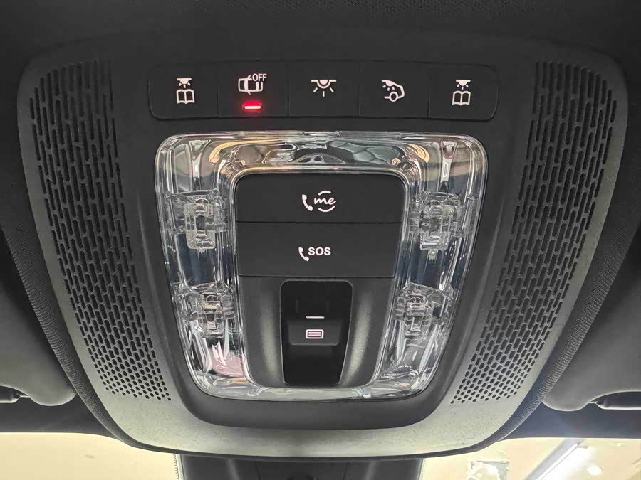 Mercedes-Benz GLA Class 2021 immagine di auto #15