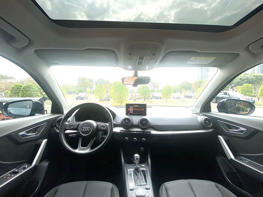 Audi Q2L 2021 صورة سيارة #15