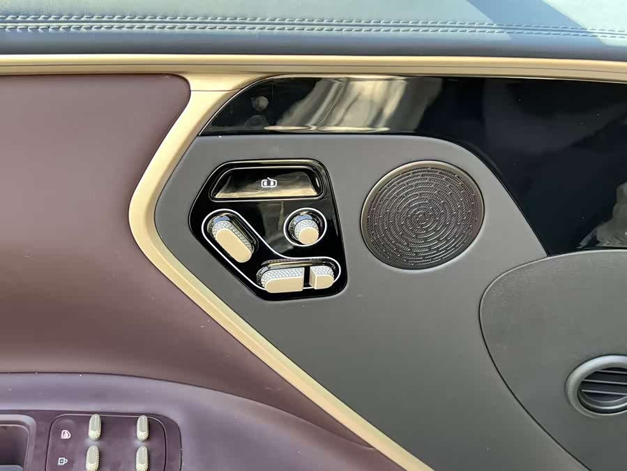 Avatr 11 2025 image de voiture #15