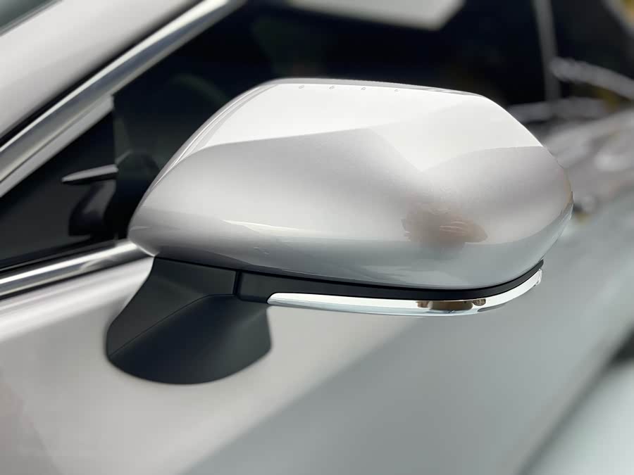 Toyota Avalon 2025 car image #15