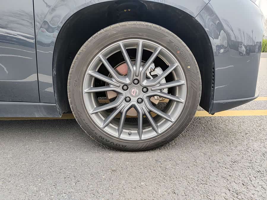 零跑汽车 零跑C10 2025 汽车图片 #15