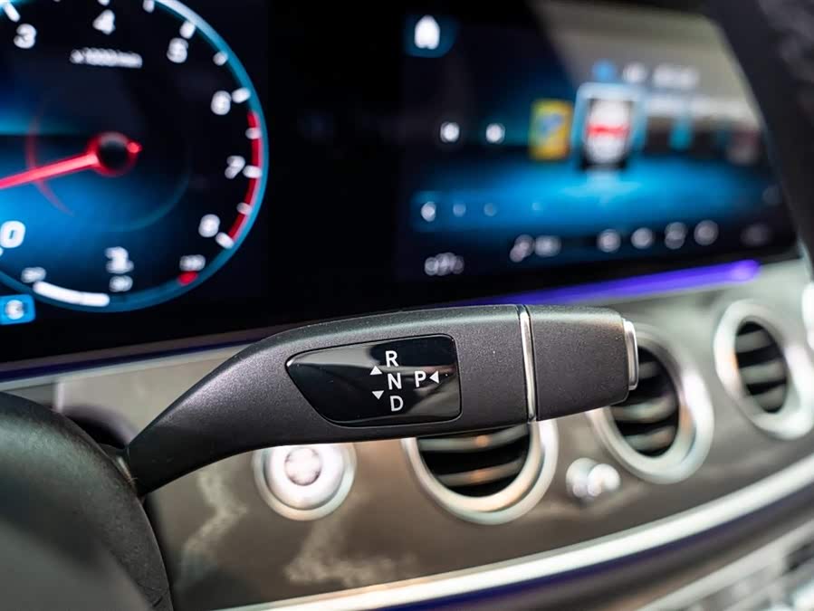 Mercedes-Benz E Class 2023 car image #15