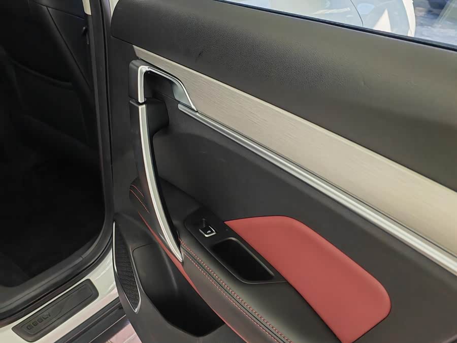 GEELY Coolray 2022 car image #15