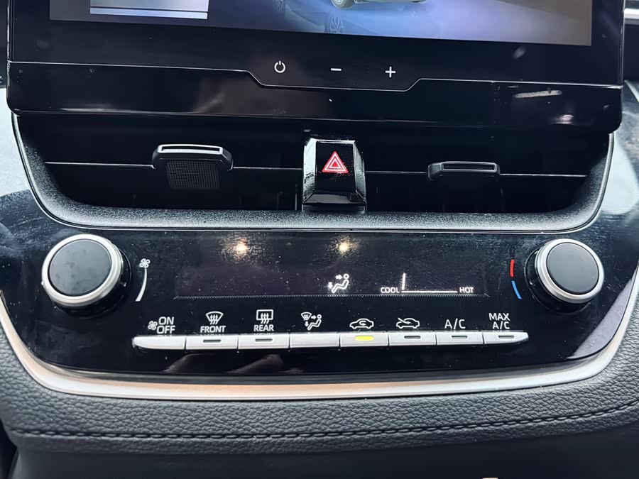 Toyota Frontlander 2024 car image #15