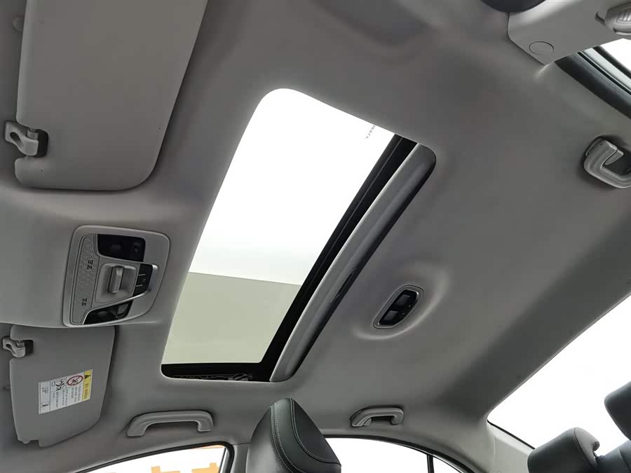 GEELY Emgrand 2019 car image #15