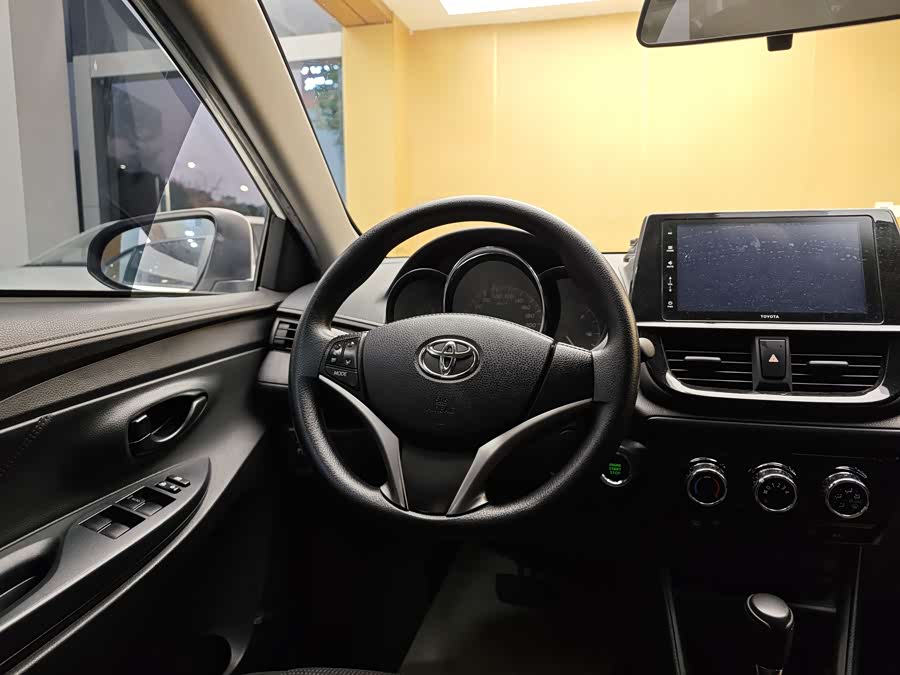 Vios 2023 car image #15