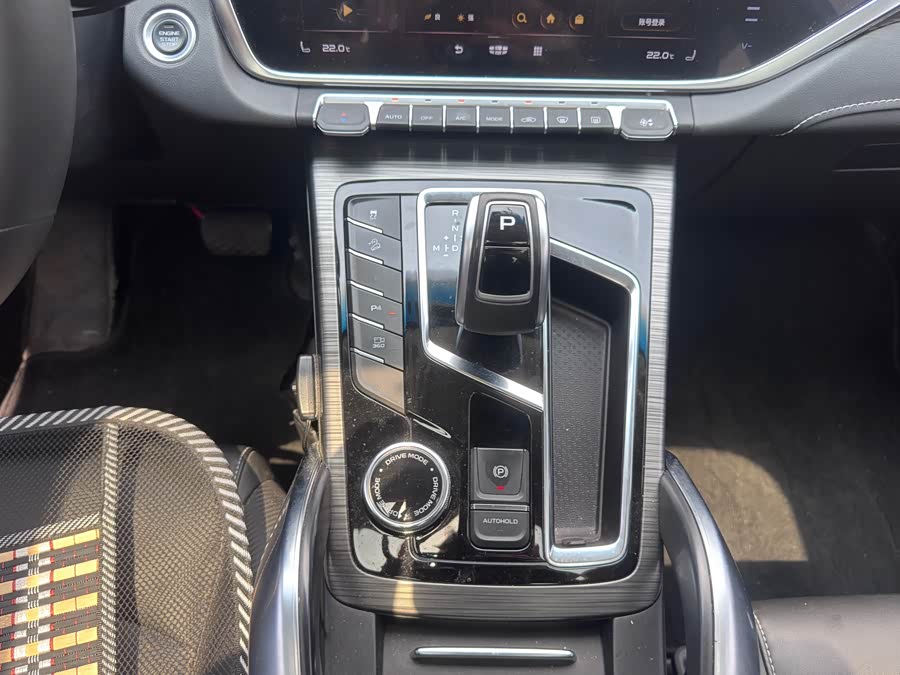 GEELY Boyue 2021 car image #15