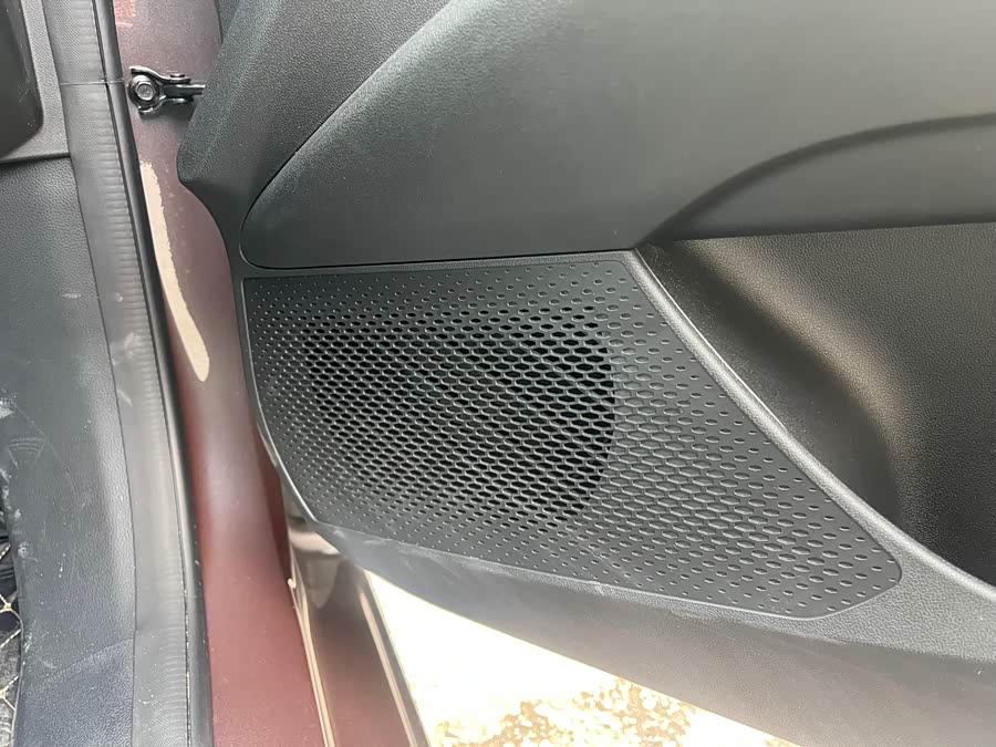 MG 5 2024 car image #15