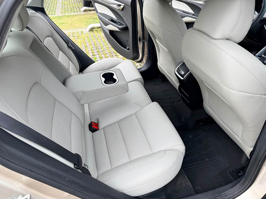 GEELY Binray 2019 #15 GEELY Binray 2019 car image #15