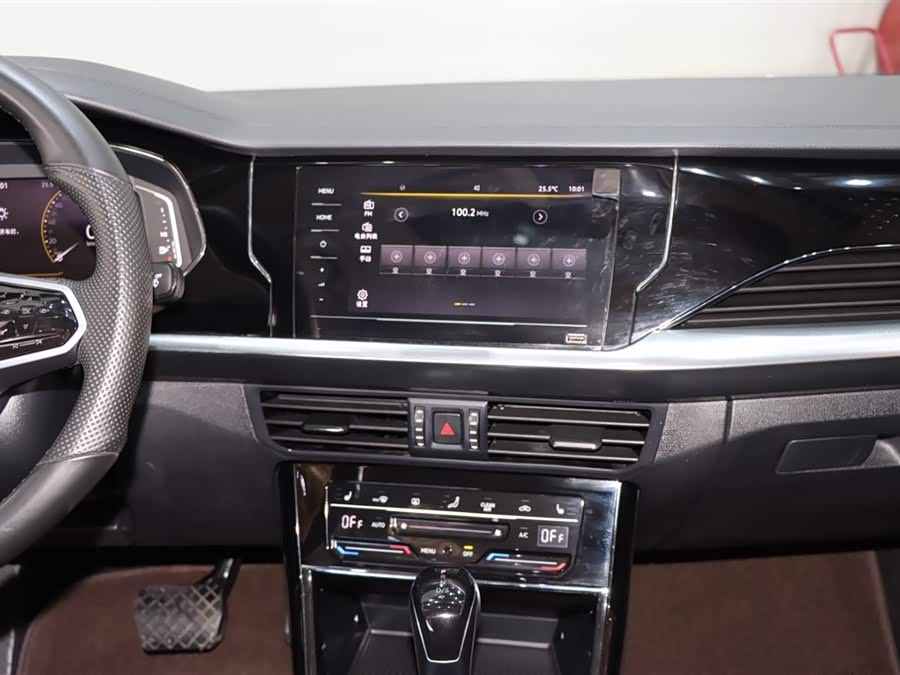 Volkswagen Passat 2023 car image #15