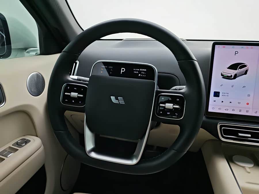 Li L7 2023 immagine di auto #15
