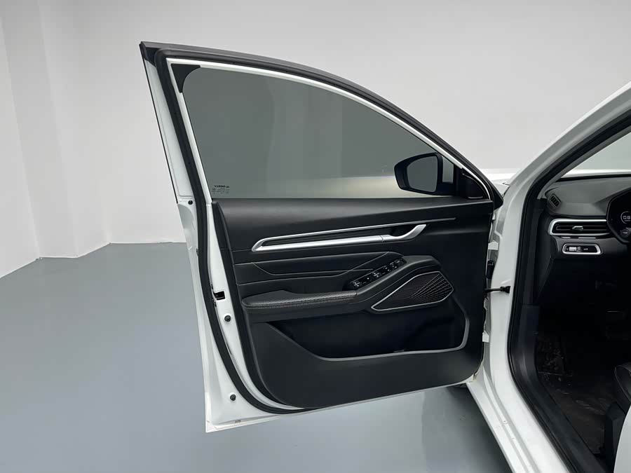 GEELY Emgrand 2022 car image #15