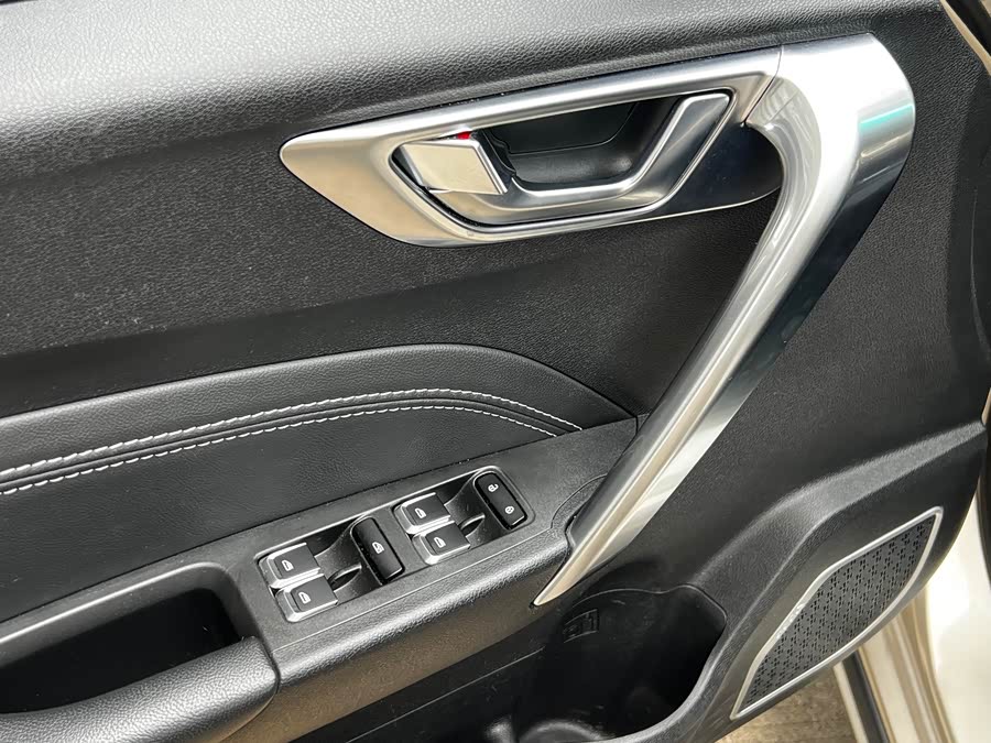 GEELY Vision X3 2017 صورة سيارة #15