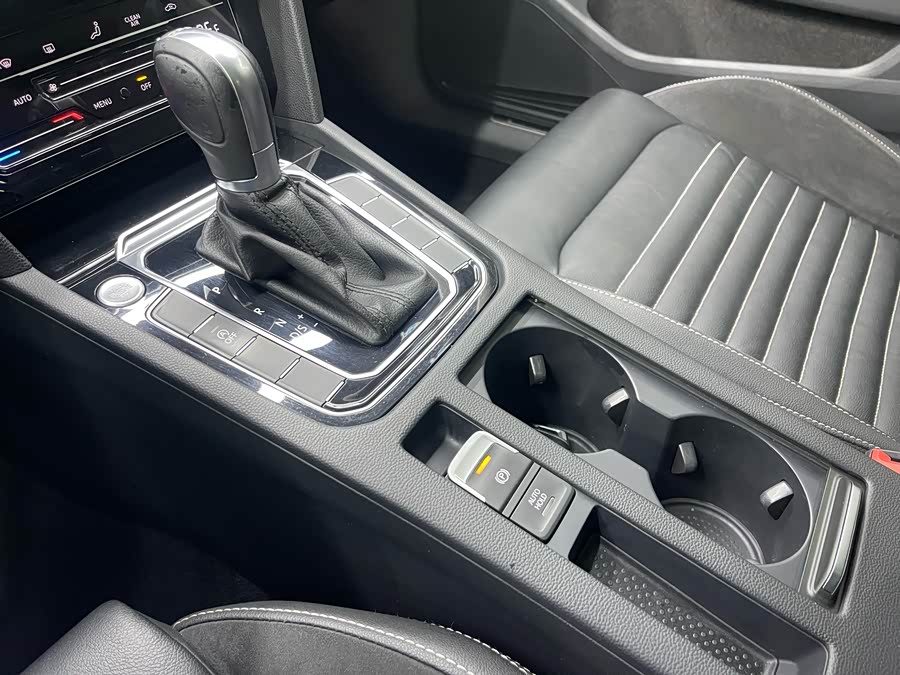 Volkswagen Magotan 2020 immagine di auto #15