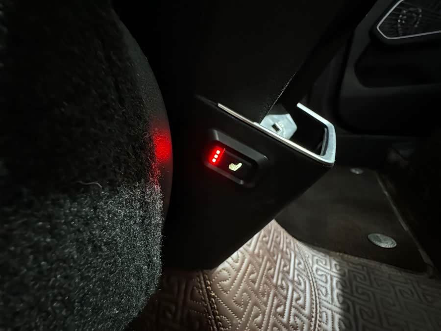 GEELY Emgrand 2022 #15 GEELY Emgrand 2022 car image #15