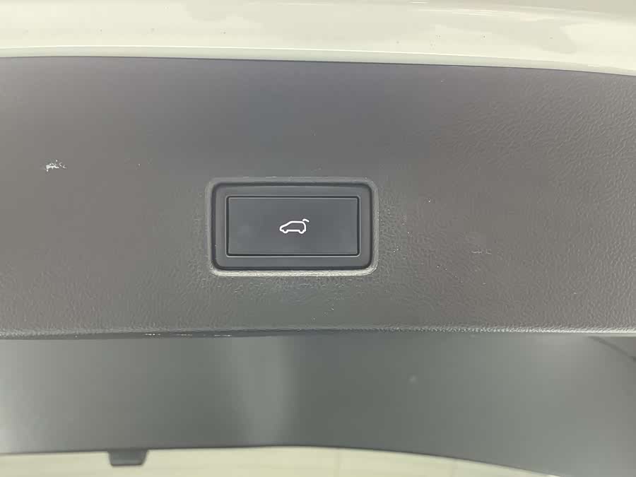 Volkswagen T-Roc 2022 car image #15