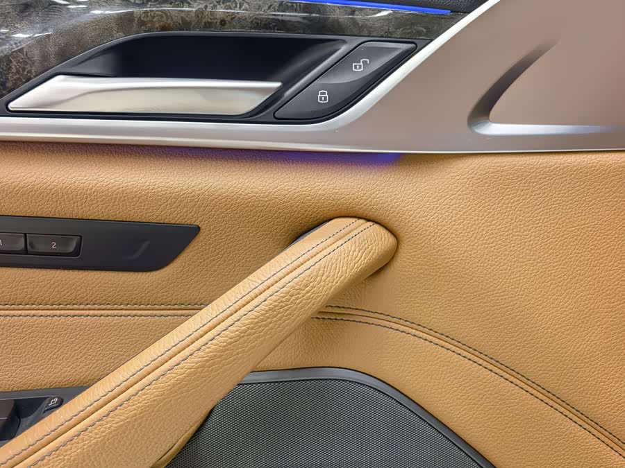 BMW 5 Series 2017 car image #15