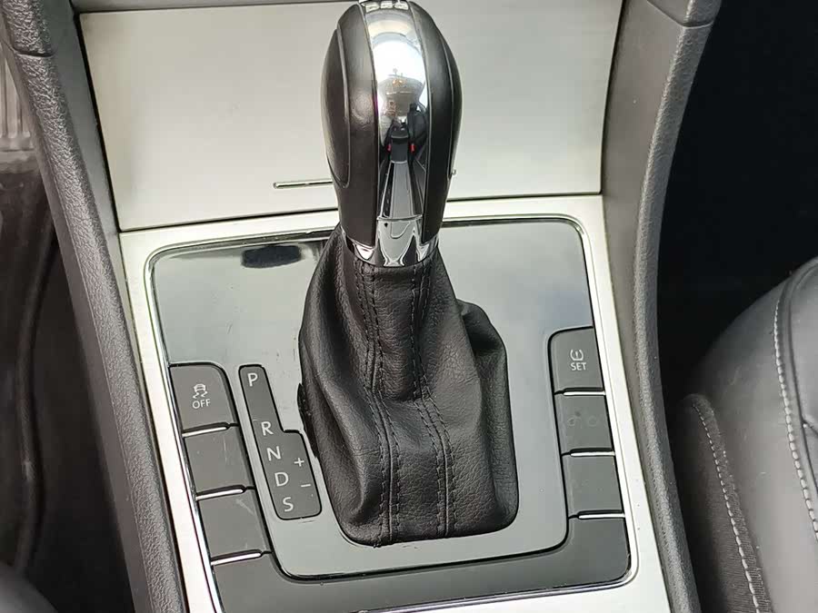 Volkswagen Passat 2015 صورة سيارة #15