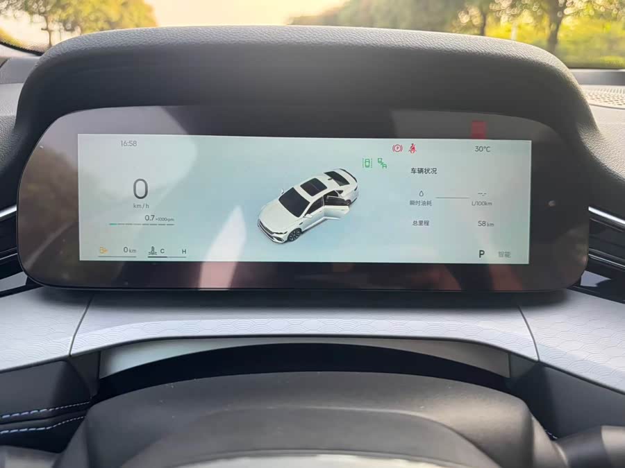 GEELY Preface 2025 изображение автомобиля #15