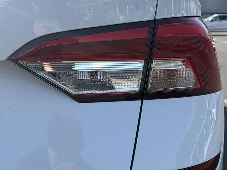 Skoda Kamiq 2024 #15 Skoda Kamiq 2024 car image #15