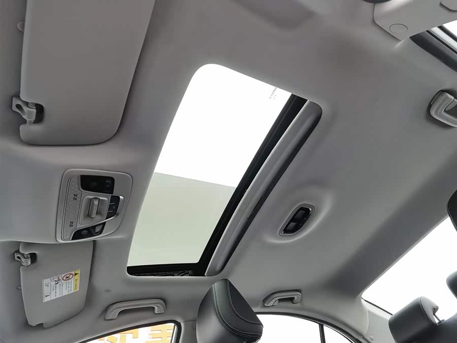 GEELY Emgrand 2021 car image #15