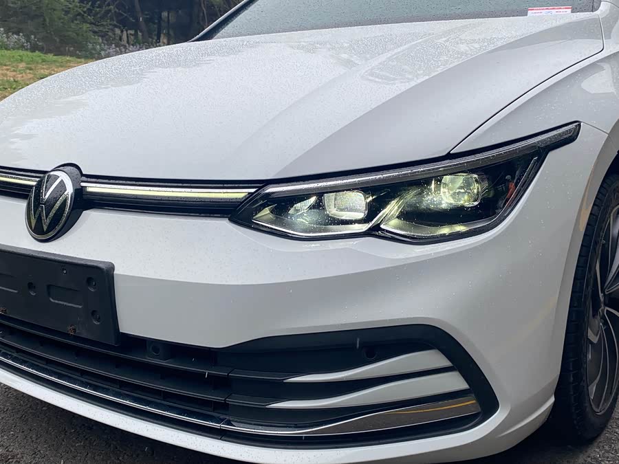 Volkswagen Golf 2021 car image #15
