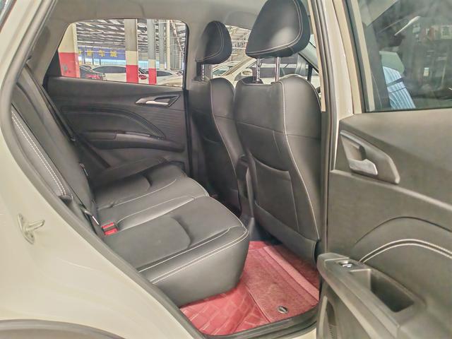 哪吒汽车 哪吒AYA 2024 汽车图片 #15