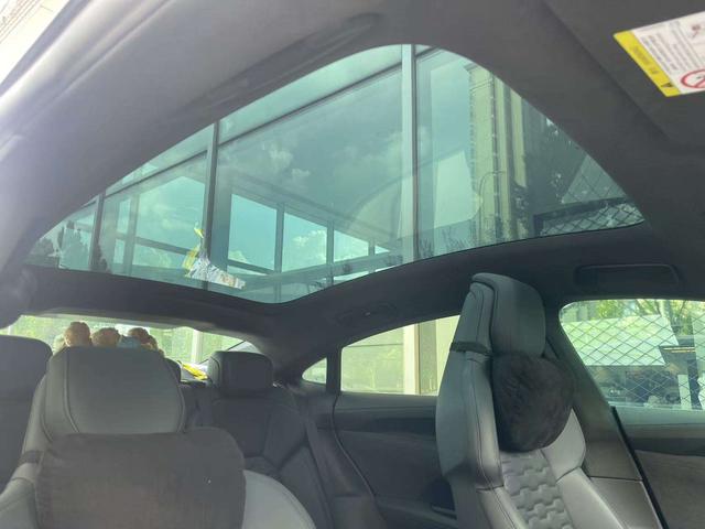 Audi RS e-tron GT 2024 car image #15