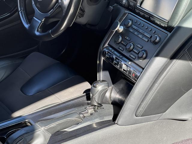 日产 日产GT-R 2011 汽车图片 #15