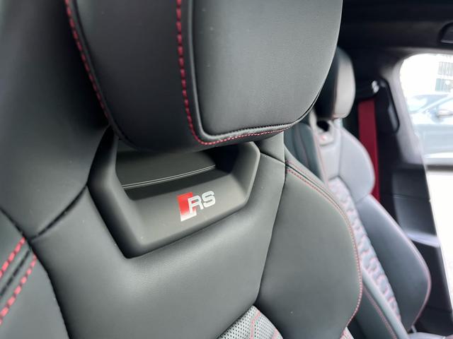 Audi RS e-tron GT 2023 immagine di auto #15